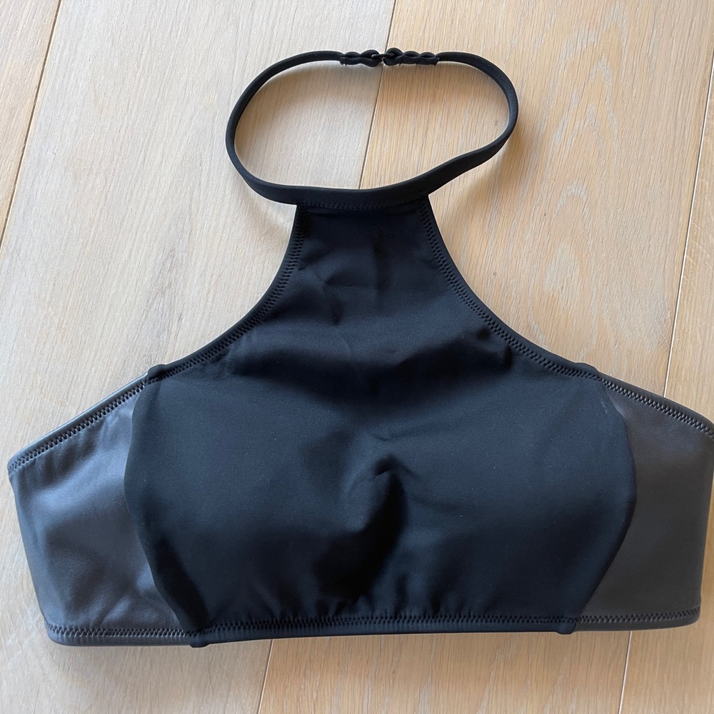 NEW Victoria’s Secret swim top, M, no tags